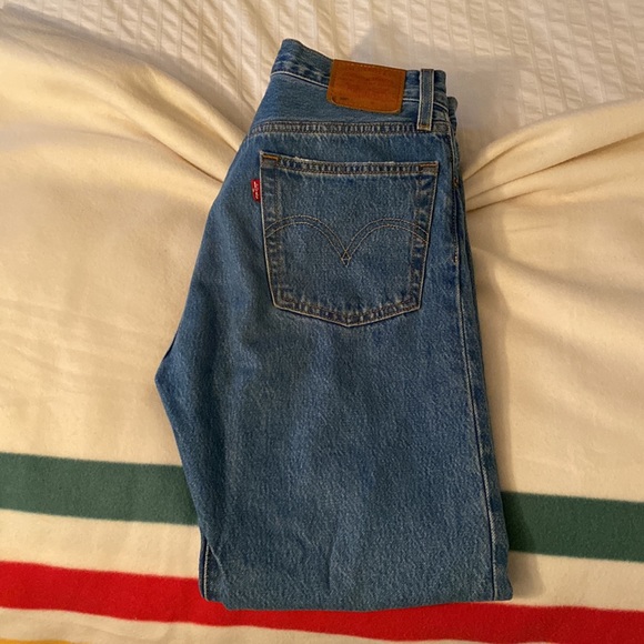 Levi’s 501 Original Fit - Picture 4 of 9
